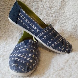 Toms Espadrilles